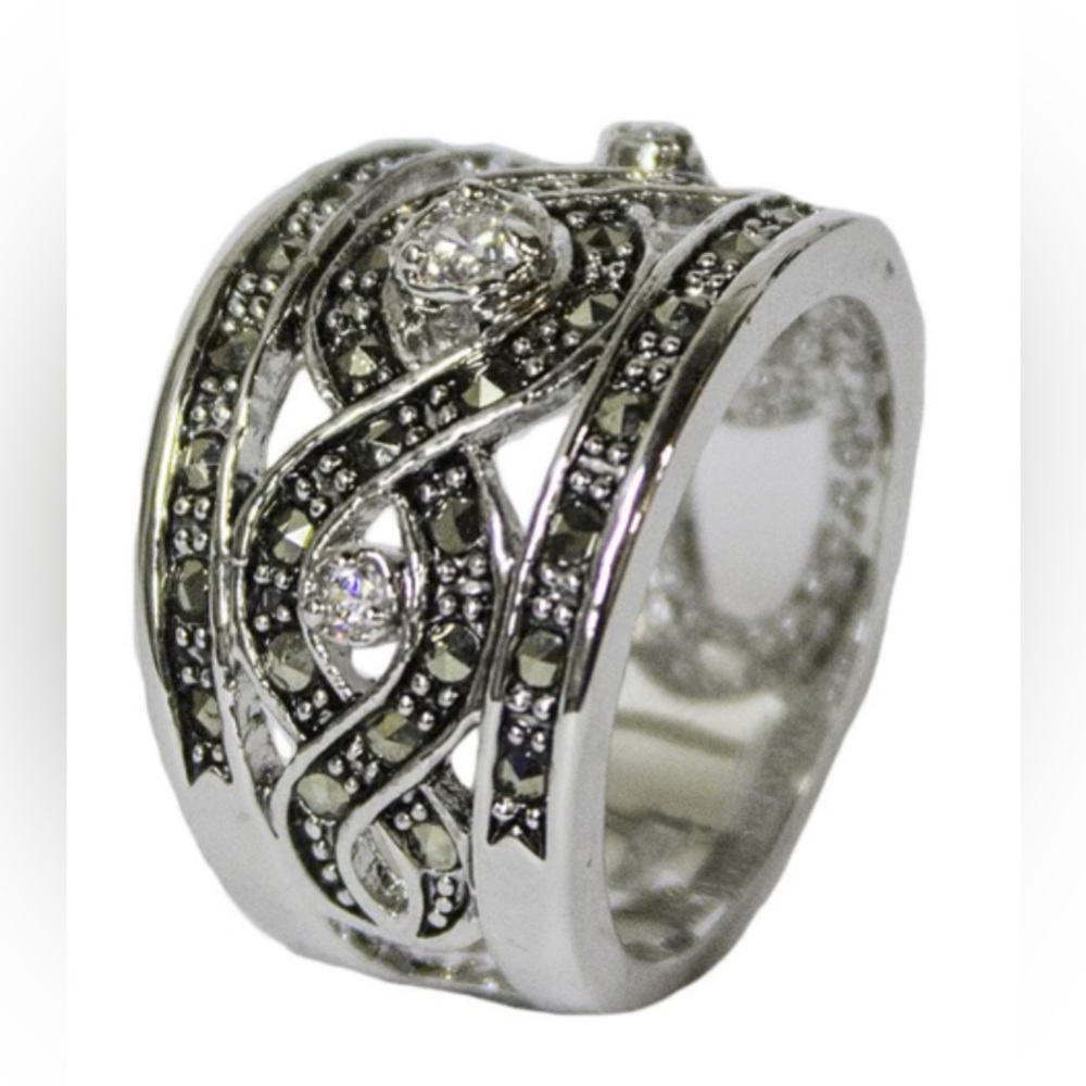 Women’s Rhodium Plated Marcasite & Cubic Zirconia Fashion Ring Size 8.5 - Picture 3 of 11
